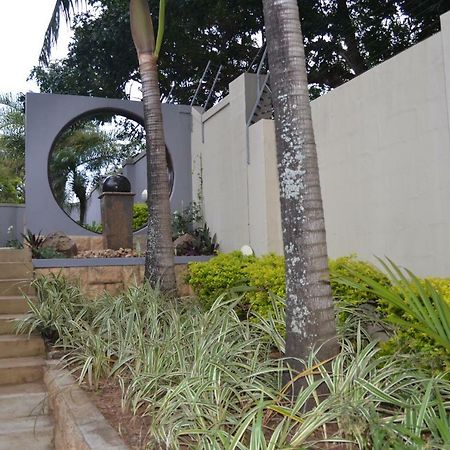 Mahogany Villa Guesthouse - Solar Ballito Exteriör bild