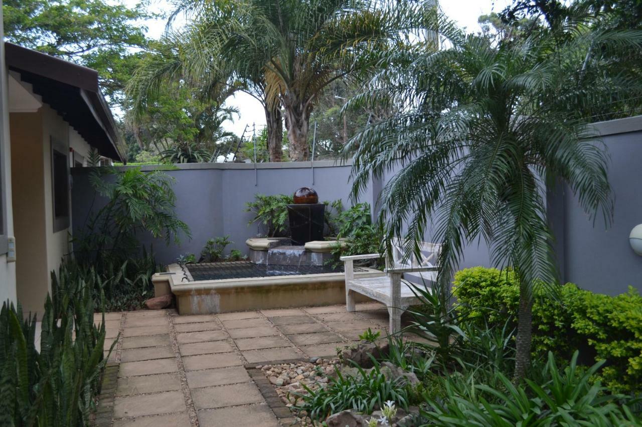 Mahogany Villa Guesthouse - Solar Ballito Exteriör bild